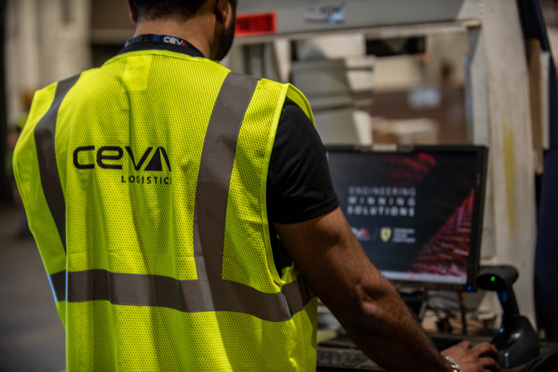 CEVA Logistics ขนสง Formula 1 ทางรางเปนครงแรกในประวตศาสตรของ