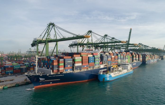 Asia’s First Ship-to-Containership LNG Bunkering Undertaken by CMA CGM