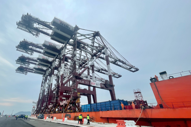 Delivery of South Korea Busan Container Terminal Quayside Crane Project