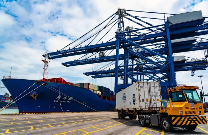 COSCO SHIPPING Lines’ Durian Express