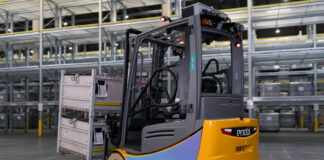 DB Schenker Remote-Controlled Forklifts enabl