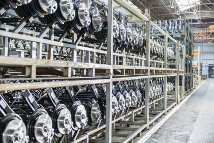 1920_largenumberofaxlesonshelvingunitincarplant DP World Automotive Growth South Africa