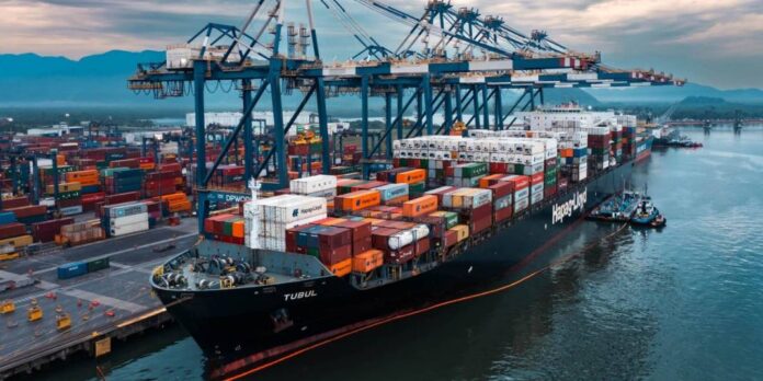 DP World and Hapag-Lloyd Renew Agreement to Boost Port Operations in Brazil