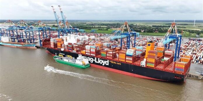 Shell and Hapag-Lloyd sign multi-year liquefied biomethane deal Shell Hapag-Lloyd Multi-Year Liquefied Biomethane Deal